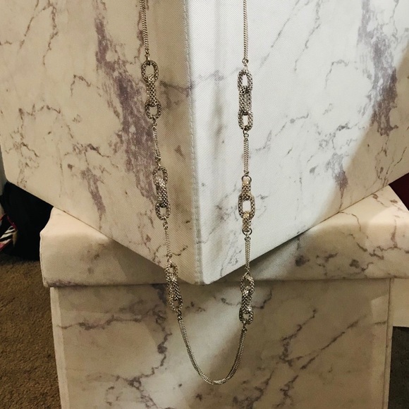 EUC Linked Chain Necklace - Picture 1 of 3